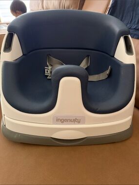 Ingenuity Navy and Cream Baby Booster Seat